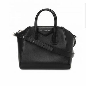 GIVENCHY Sugar Goatskin Mini Antigona Black with Detachable Strap